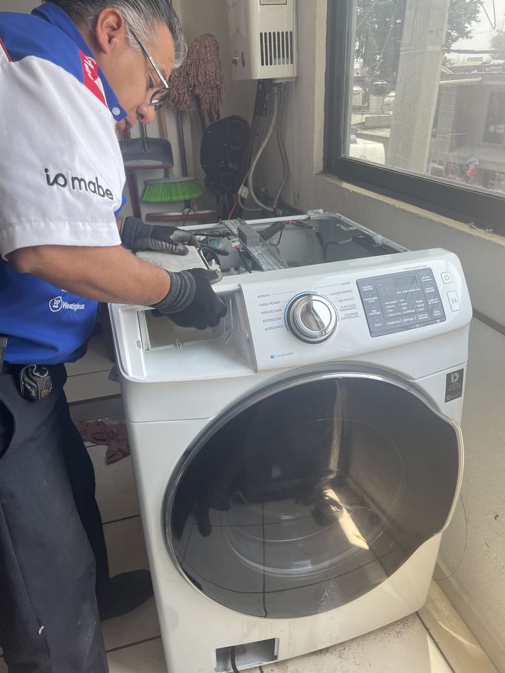 لصيانة المكيفات وتصليح الغسالات الأوتوماتيك